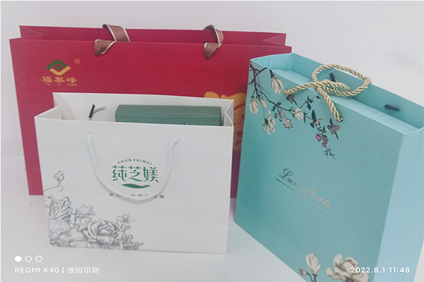 企業手提袋定制印刷要注重油墨的選擇